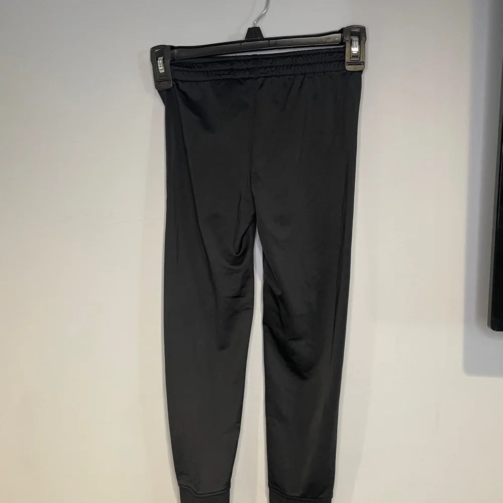 Nike Athletic Pants Child Size 6 Black Kids Unisex Swoosh Playground Activewear